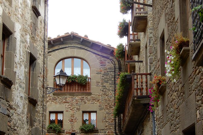 Private Pre-Pyrenees Medieval Village Hike from Barcelona - Logistics you actually need to care about