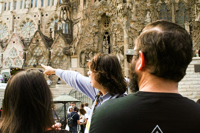 Private Sagrada Familia Guided Tour with Skip the Line Ticket - Key reasons this private tour works