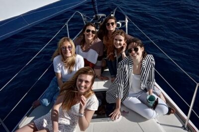 Private Sailing Experience Barcelona up to 11 guests, 2/3/4 hours - Icons From the Mediterranean: Montjuïc, Sagrada Família, and Columbus