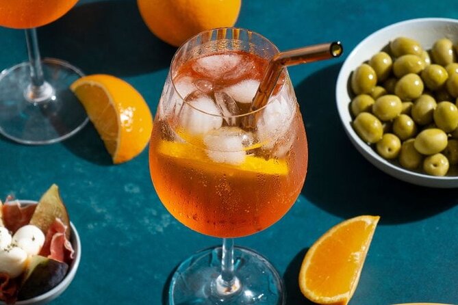 Private Tapas Tour in Barcelona with local guide - Drinks included: how to think about the pairing