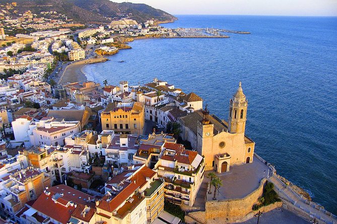 Private Tarragona and Sitges Tour with Hotel pick-up from Barcelona - Private pickup in Barcelona: start smooth, not stressed