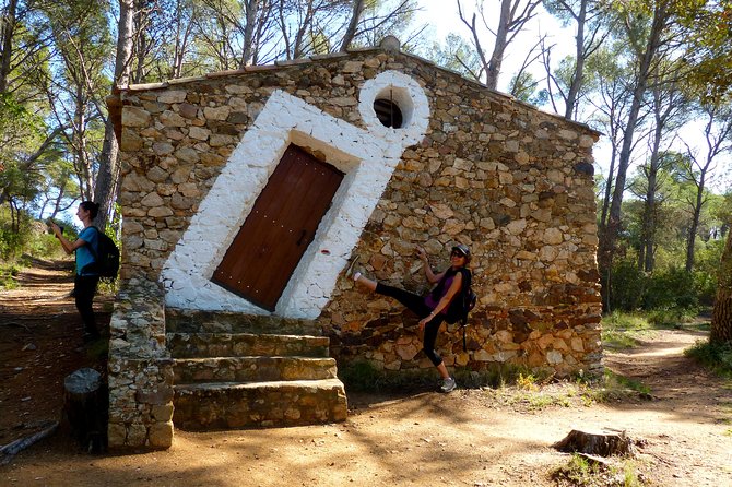Private Tour: Costa Brava Hike from Barcelona - Palamós: starting the hike in a coastal town