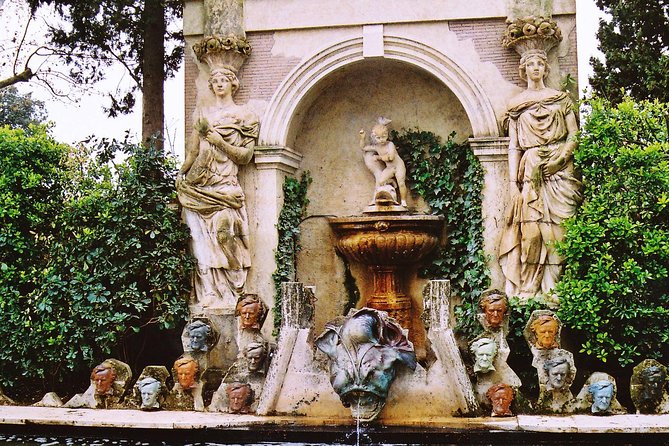 Private tour: Dali Museum in Figueres and Púbol Tour with Hotel pick-up - Morning drive out of Barcelona: Gaudí views without extra effort