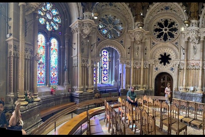 Private Tour from Barcelona to Monserrat - Santa Maria de Montserrat and the daily choir moment