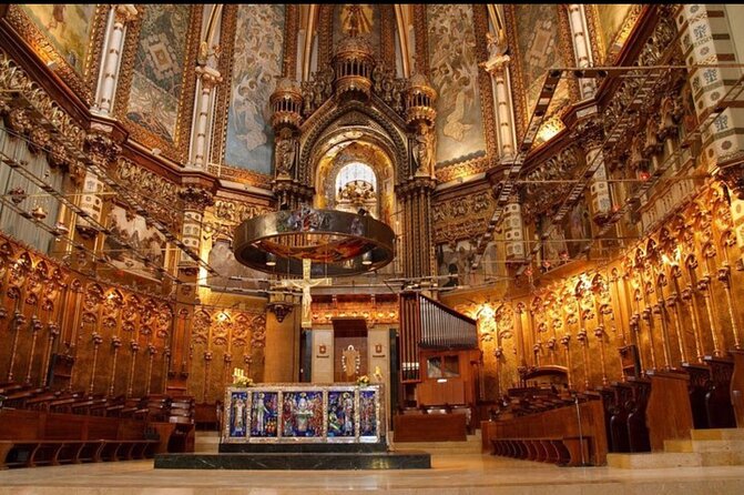 Private Tour from Barcelona to Montserrat - Nature Trails and 360º Views: The Reason This Feels Like More Than a Drive