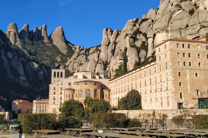 Private Tour to Montserrat with a specialized local guide - Why Montserrat Feels Like a Real Escape From Barcelona