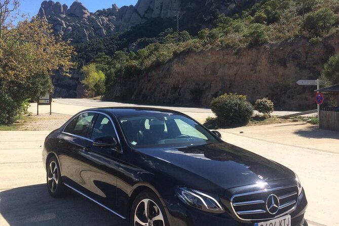 Private Transfer from Barcelona to Montserrat Round Trip - Price Per Group: When This Transfer Delivers Value