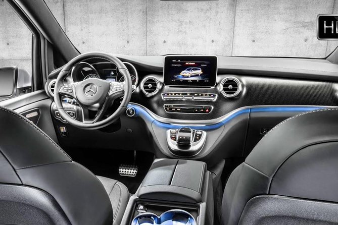 Private Transfers From Barcelona International Airport to City Center - Meet & Greet Details That Save Real Time