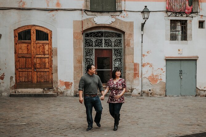 Private Vacation Photography Session with Local Photographer in Barcelona - Your route in action: Gothic Quarter to Parc de la Ciutadella