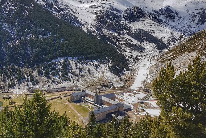 Pyrenees Mountain Train and Nature Walk - Queralbs Village to Vall de Núria: The 10 km / 800 m Hike That’s the Main Event