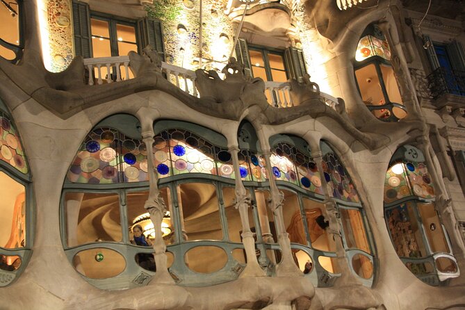 Reserved Entrance to Casa Batlló with Audio Guide in Barcelona - What the audio guide helps you catch: Noble Floor, attic, and roof terrace