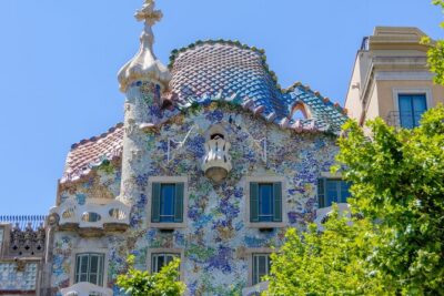Reserved Entrance to Casa Batlló with Audio Guide in Barcelona - Light on the façade: timing your visit for blue-to-green effects