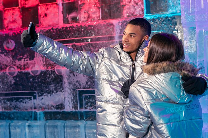 Romantic Pack at Icebarcelona - Icebarcelona’s Hand-Carved Sculptures (And Why They Feel Personal)