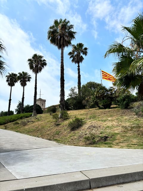 Running tour: Keep fitness & explore Barcelona - Montjuïc Castle, the National Palace, and the Olympic Stadium