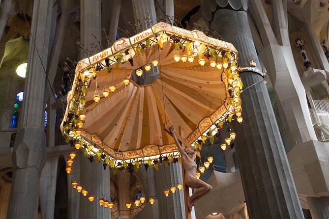 Sagrada Familia and Guell Park Private Tour - Practical Notes: Shoes, Steps, and Church Rules