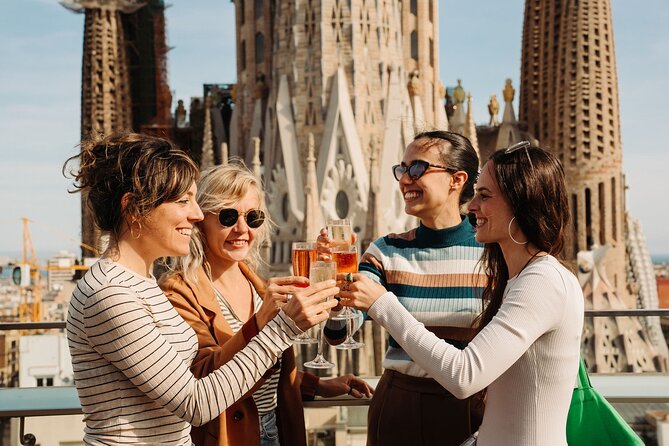 Sagrada Familia Closing Time Tour with Rooftop Views - Group size and guide style: why questions actually matter here