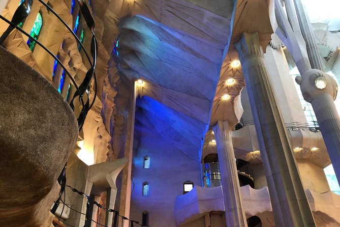 Sagrada Familia Express Private Guided Tour - Practical Logistics: Dress Code, Timing, Weather, and Strollers