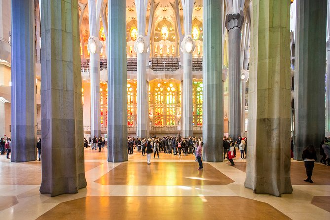 Sagrada Familia Fast Track Guided Tour - Dress Code and Entry Rules: Avoid the Denial Moment
