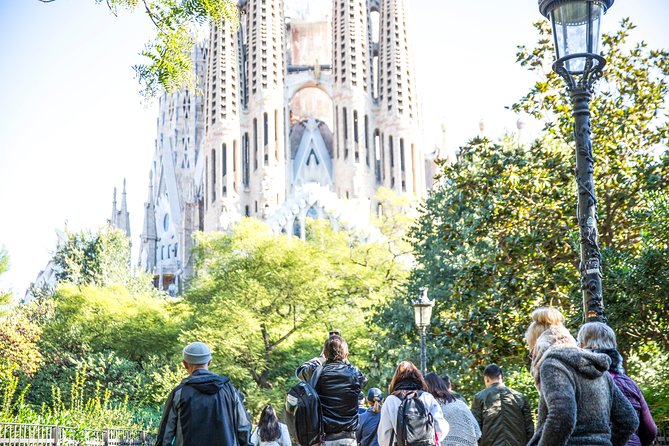 Sagrada Familia Fast Track Guided Tour - Inside Gaudí’s Thinking: Symbolism You Can Actually See