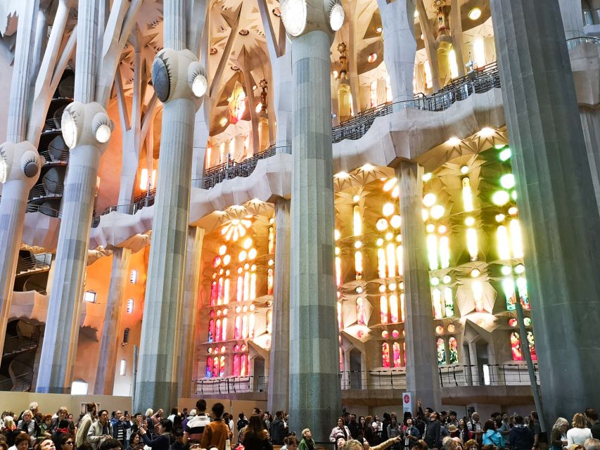 Sagrada Familia & Gaudi Guided Tour Private or Small Groups - Price and what you’re really paying for at $93