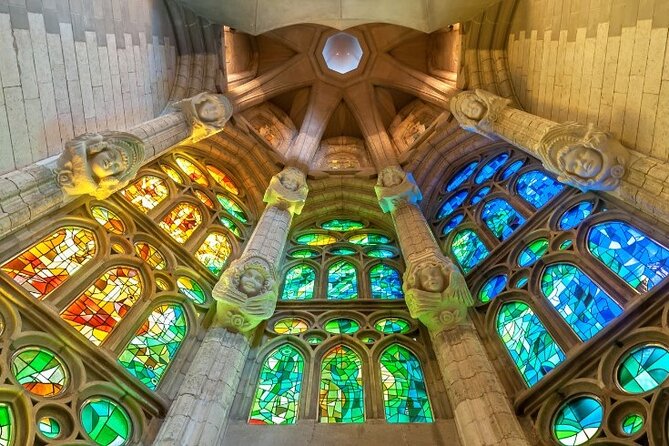 Sagrada Familia : Guided tour inside Skip the line! - Skip-the-Line Entry: Why It Matters at Sagrada Família