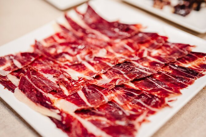 Sagrada Familia Jamón Iberico Masterclass with Wine Tasting - The meeting spot: Enrique Tomás Sagrada Familia