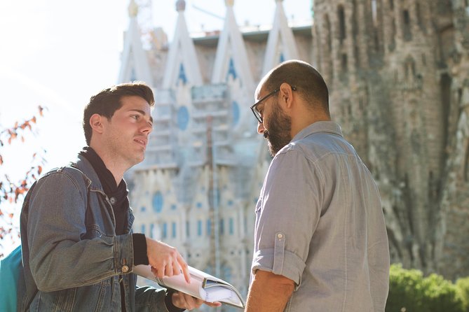 Sagrada Familia Private Guided Tour with Skip the Line Tickets - Skip-the-Line Entrance and Security Checks: What to Expect at the Door