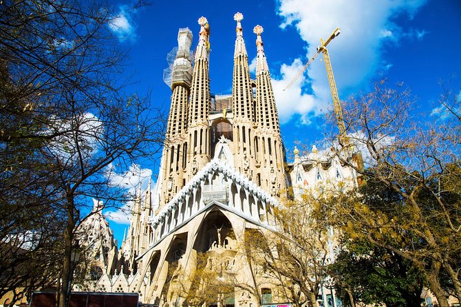 Sagrada Familia Private Guided Tour with Skip the Line Tickets - Guides Matter Here: What the Best Ones Do With Your Time