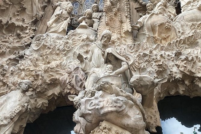 Sagrada Familia Private Tour with Expert Guide - Skip-the-Line Entry and the Real Value of Going Private