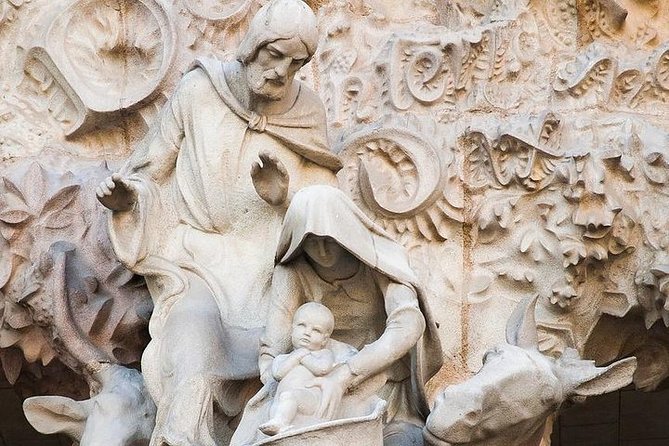 Sagrada Familia Private Tour with Expert Guide - How the Radio System Improves the Experience (Not Just Convenience)