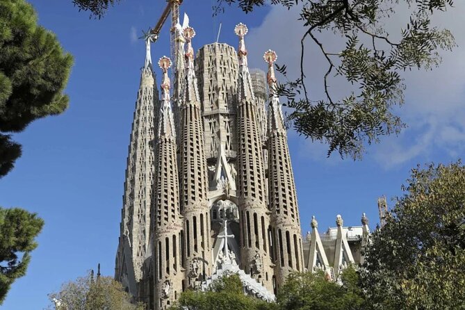 Sagrada Familia Private Tour with Skip-the-Line Ticket - Entering Sagrada Familia with timed, skip-the-line access