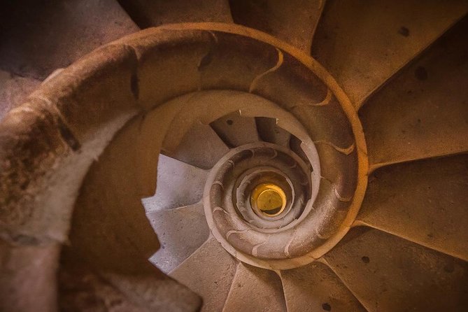 Sagrada Familia Private Tour with Skip-the-Line Ticket - Tower access: optional, often chosen, and weather-dependent