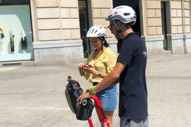 Sagrada Familia Segway Tour - Arco di Trionfo and Ciutadella Park: Closing the Loop with Green Space