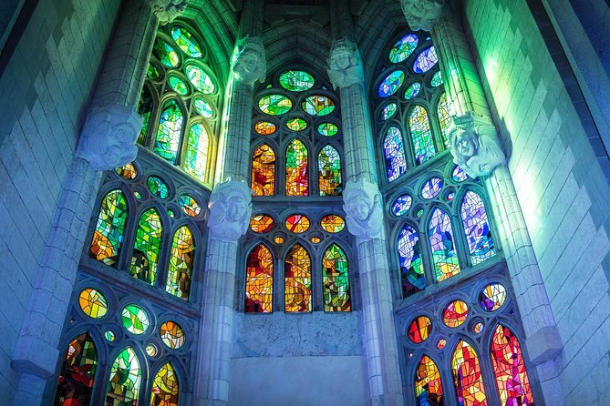 Sagrada Familia Skip the Line Tour Optional Small Group - The tower decision: what you’re skipping and how to handle it