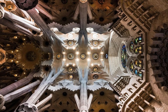 Sagrada Familia Skip the Line Tour Optional Small Group - Best time to go: when light turns the basilica into a show