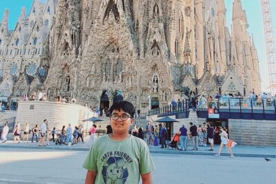 Sagrada Familia Skip The Queue With Audio Guide Tour - Inside the Basilica: Light Through Stained Glass and a Museum Below