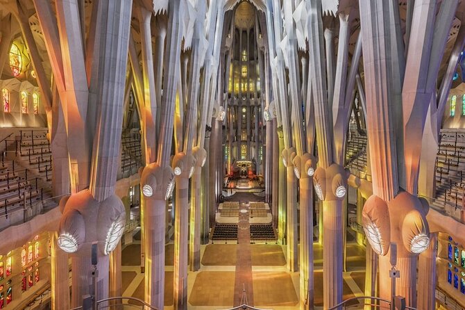 Sagrada Familia: The Golden Hour with Skip the line Tickets - Key highlights worth knowing