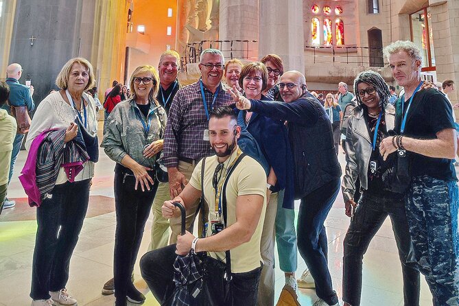 Sagrada Familia: The Golden Hour with Skip the line Tickets - Inside the Basilica: How the Golden Light Meets the Story