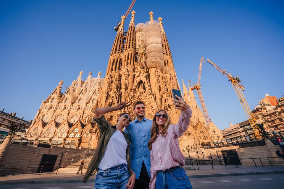 Sagrada Familia with Official Guide & Fast-Track Entry - The façade walk: Nativity to Passion with meaning you can actually see