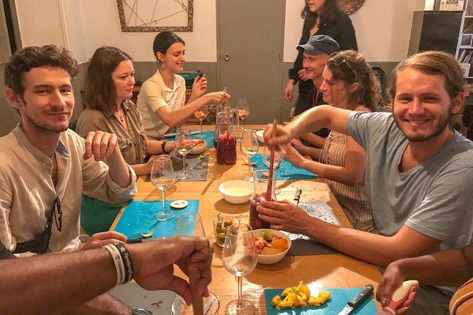 Sangria Cultural Workshop with Tapas - Why this 7:30 pm sangria class in Sants-Montjuïc works