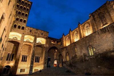 Self-Guided Audio Tour - Legends of the Gothic Quarter - Your smartphone does the heavy lifting (and you can use it offline)