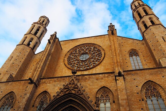 Self-Guided Audio Tour - Legends of the Gothic Quarter - The audio delivery: follow it, and you’ll get more out of it