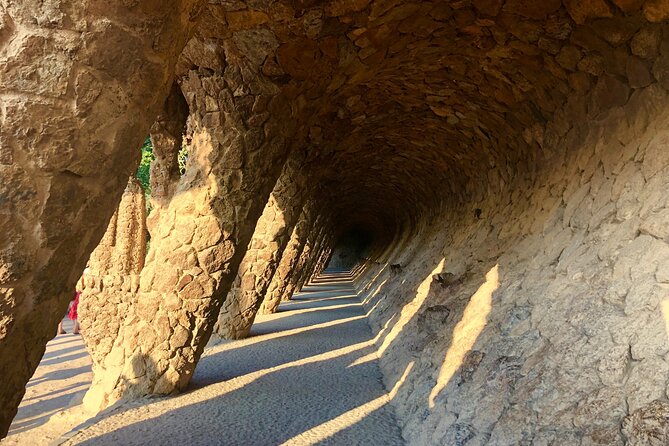 Self-Guided Audio Tour-The Surrealist Barcelona of Dalí and Gaudí - The self-guided setup: how to make it work in Barcelona