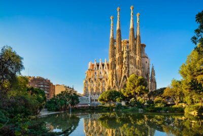 Semi-Private Barcelona Gothic, Parc Guell & Sagrada Familia - Starting at Plaza Catalunya and getting your bearings fast