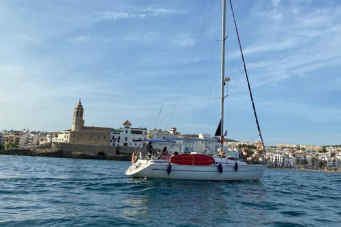 Sitges sailing, walking and winery tour - Why this Sitges sail-and-winery combo feels efficient