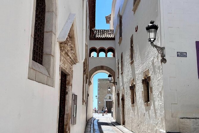 Sitges sailing, walking and winery tour - Stop 3: Celler de l’Hospital, the CIM, and the underwater Malvasia cellars