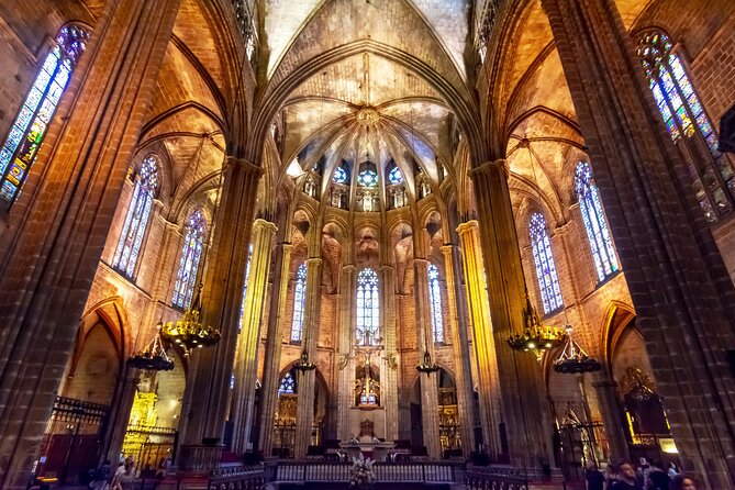 Skip-the-line Barcelona Cathedral with Private Guide - Santa Maria del Mar: Gothic church with a stormy backstory