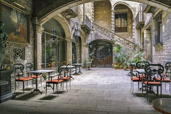 Skip-the-line Barcelona Cathedral with Private Guide - What can interrupt church access (and how to handle it)