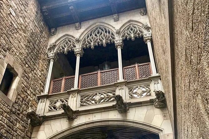 Small Group Barcelona Walking Tour, Flamenco Show & Tapas Dinner - Barri de La Ribera tapas: the dinner stop that drives the whole night