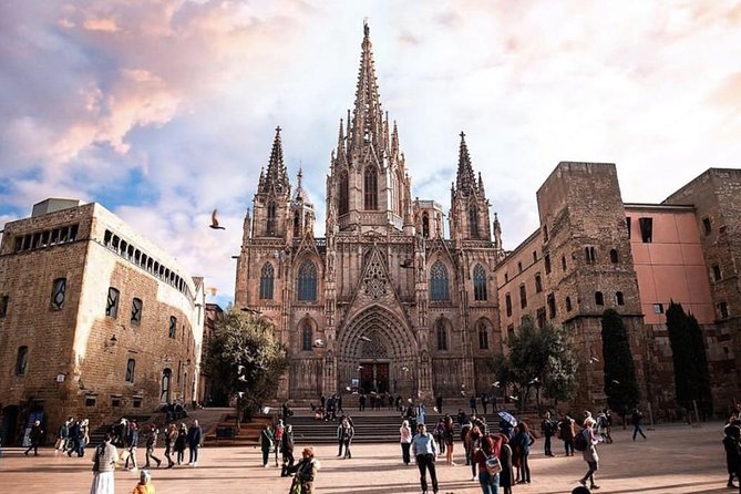 Small Group Barcelona Walking Tour, Flamenco Show & Tapas Dinner - Ending the walk at Santa Maria Mar Church (Born district)